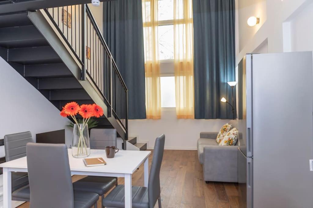 Darsena Charming Apartment By 101Flats Milan Bagian luar foto