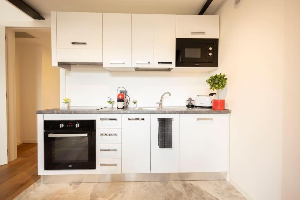 Darsena Charming Apartment By 101Flats Milan Bagian luar foto
