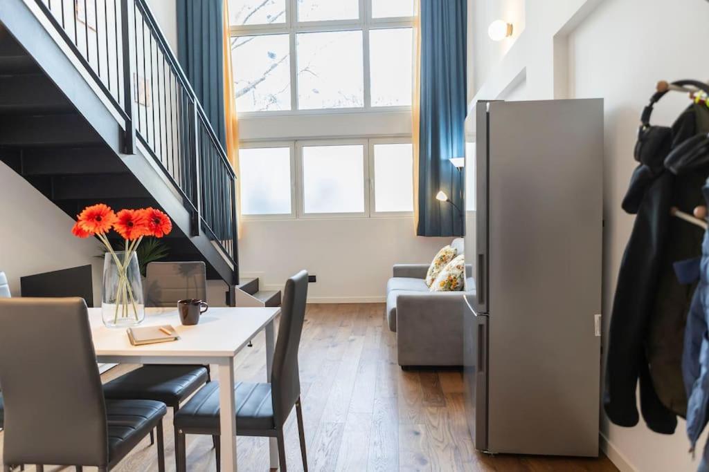 Darsena Charming Apartment By 101Flats Milan Bagian luar foto